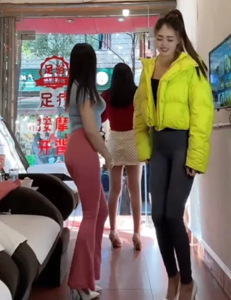 上海松江养生店：店面不大但实力相当