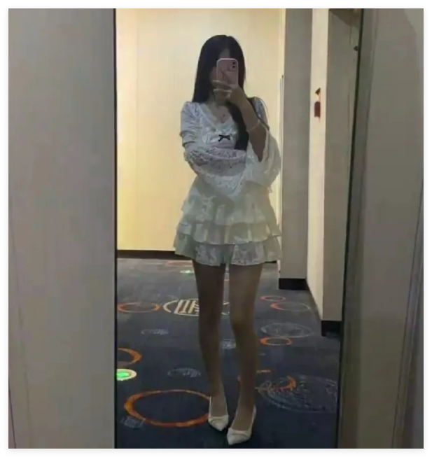 台球助教的兼职人生：当代年轻女性的生存之道