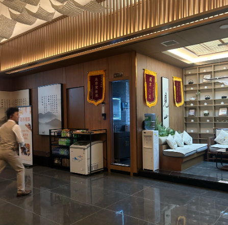 魔都指南：如何在信息洪流中筛选高性价比的本地服务？